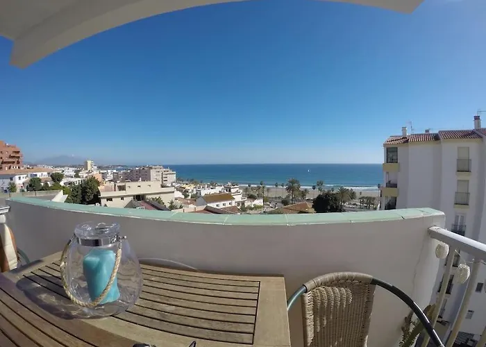 Large Three Bedroom Apartment Panoramic Sea Views